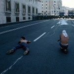 G8 Genova dimostranti sfidano le forze di Polizia per le vie di Genova