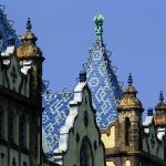particolare dei tetti dell'’Istituto Geologico Nazionale è uno dei più belli edifici di Buidapest