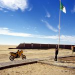 Algeria, la sperduta frontiera di In Guezzam, oltre il muro c'è il Niger