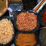 Tunisia, spezie in vendita la mercato di Tataouine